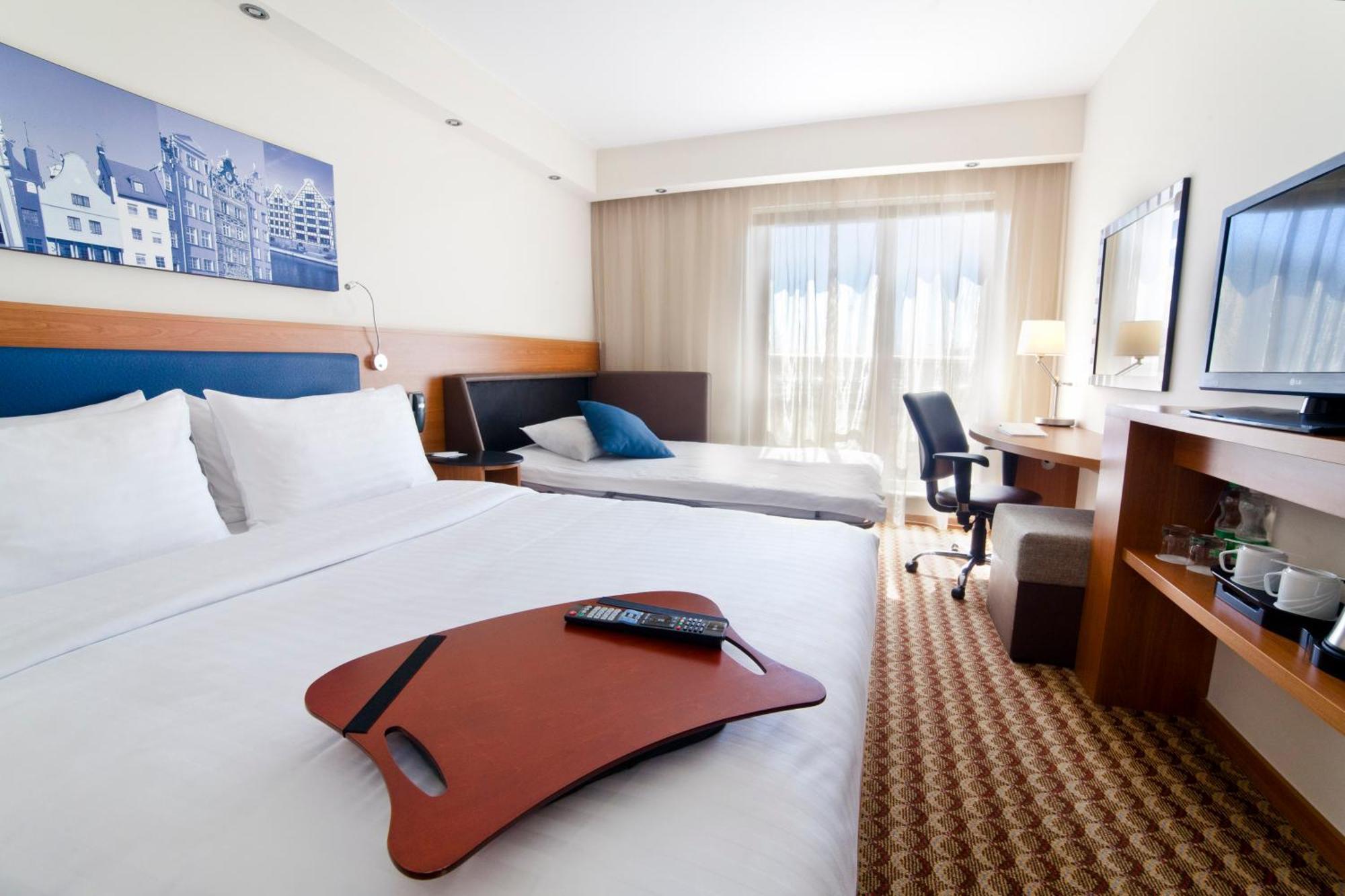 Hampton By Hilton Gdansk Airport — Fotos 1